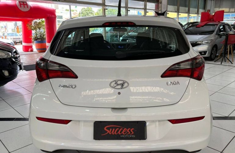 Hyundai Hb20 1.0 Unique 12v - Foto #6