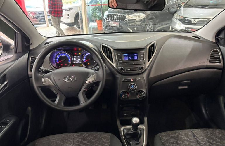 Hyundai Hb20 1.0 Unique 12v - Foto #9