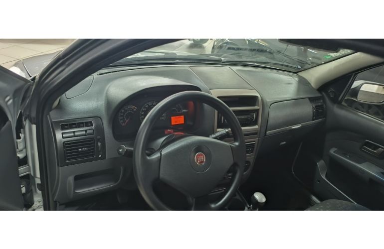 Fiat Palio Attractive 1.4 8V (Flex) - Foto #7