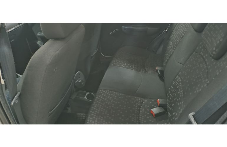 Fiat Palio Attractive 1.4 8V (Flex) - Foto #8