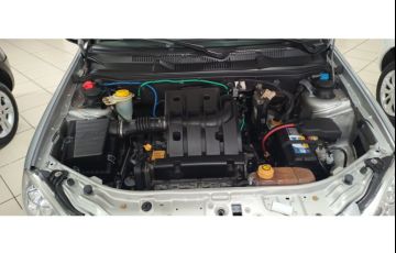 Fiat Palio Attractive 1.4 8V (Flex) - Foto #9