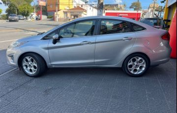 Ford Fiesta 1.6 SE Sedan 16v - Foto #4
