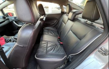 Ford Fiesta 1.6 SE Sedan 16v - Foto #8