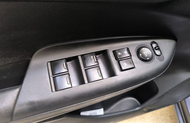 Honda Fit 1.5 EX 16v - Foto #10