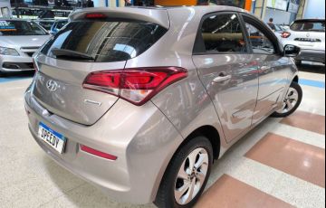 Hyundai Hb20 1.6 Comfort Plus 16v - Foto #7