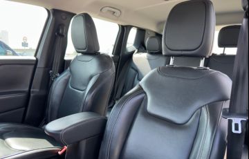 Jeep Renegade 1.8 16V Longitude - Foto #8