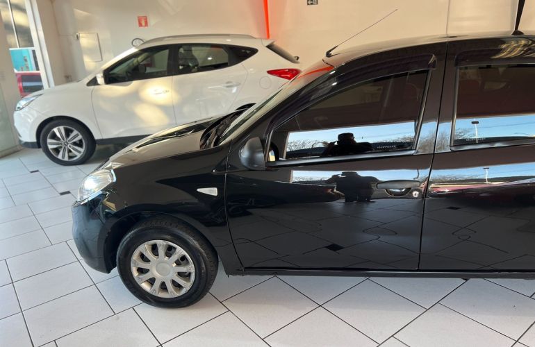 Renault Sandero 1.0 Authentique 16v - Foto #3
