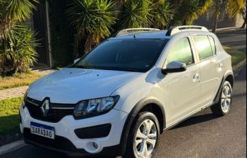 Renault Sandero 1.6 Stepway 8v - Foto #2