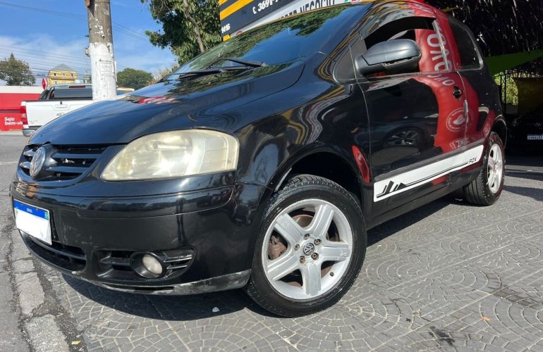 Volkswagen Fox 1.0 Mi Sportline 8v - Foto #2