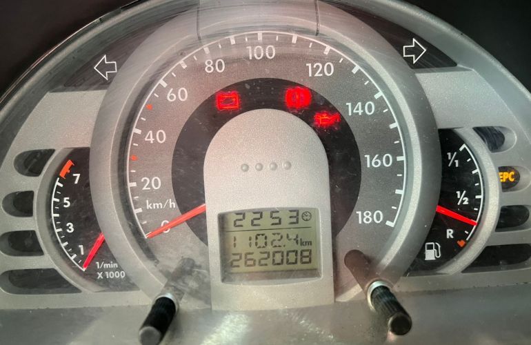 Volkswagen Fox 1.0 Mi Sportline 8v - Foto #9