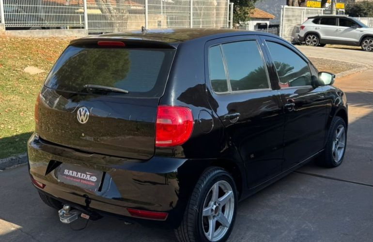 Volkswagen Fox 1.0 Mi 8v - Foto #8
