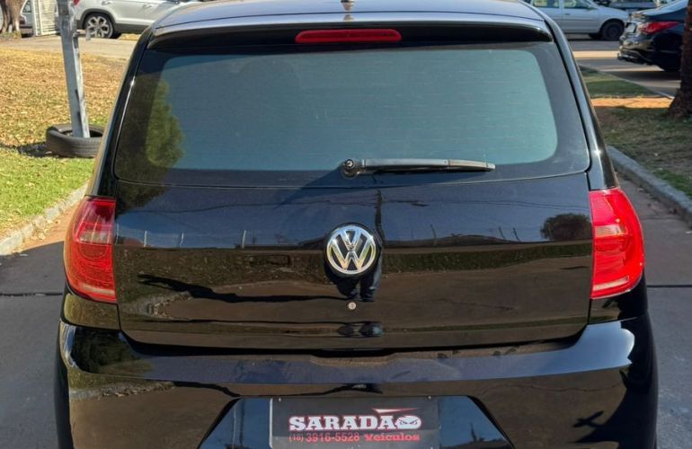 Volkswagen Fox 1.0 Mi 8v - Foto #9