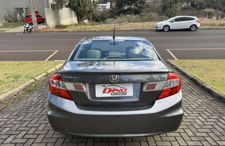Honda Civic LXS 1.8 i-VTEC (Aut) (Flex) - Foto #5