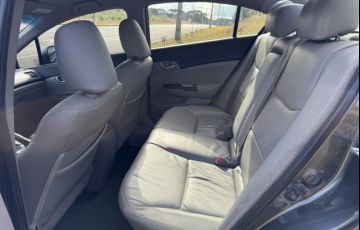 Honda Civic LXS 1.8 i-VTEC (Aut) (Flex) - Foto #10