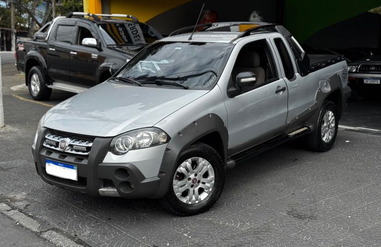 Fiat Strada 1.8 MPi Adventure Locker E.torq CE 16v - Foto #1