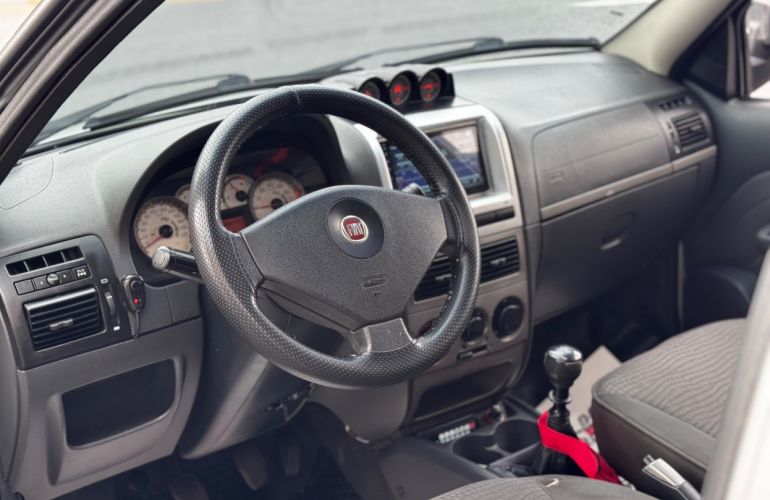 Fiat Strada 1.8 MPi Adventure Locker E.torq CE 16v - Foto #8
