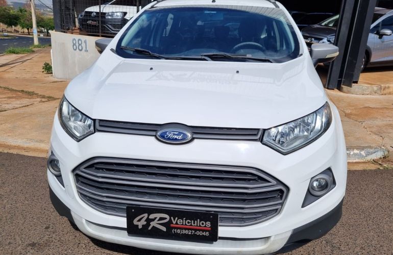 Ford Ecosport 1.6 Freestyle 16v - Foto #2