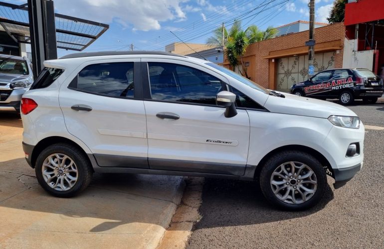 Ford Ecosport 1.6 Freestyle 16v - Foto #4