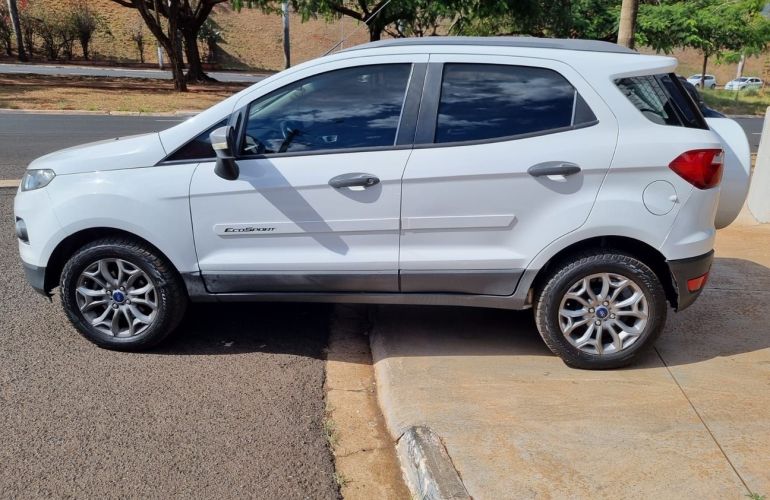 Ford Ecosport 1.6 Freestyle 16v - Foto #8