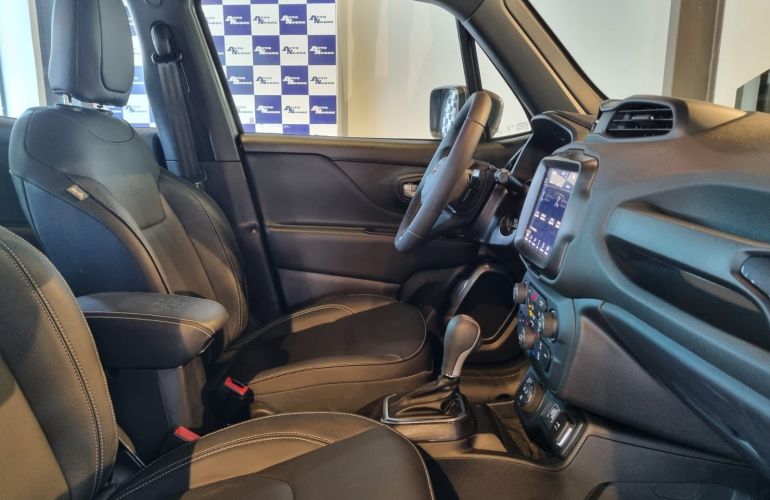 Jeep Renegade 1.3 T270 Turbo S 4x4 - Foto #9
