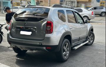 Renault Duster 2.0 Dynamique 4x4 16v - Foto #2