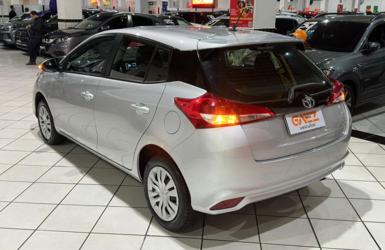Toyota Yaris 1.5 16V Xl Multidrive - Foto #2