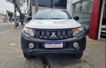 Mitsubishi L200 Triton 2.4 16V Turbo Sport GL CD 4x4 - Foto #2