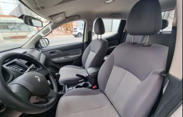Mitsubishi L200 Triton 2.4 16V Turbo Sport GL CD 4x4 - Foto #10