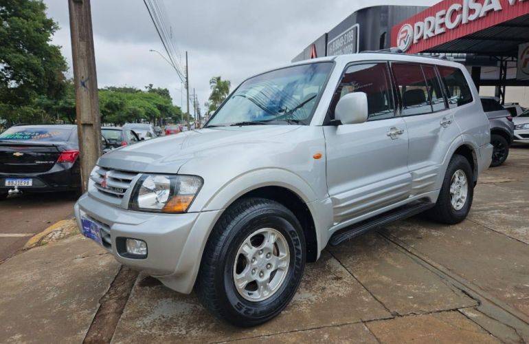 Mitsubishi Pajero 3.2 DI-D 4WD (Aut) - Foto #1
