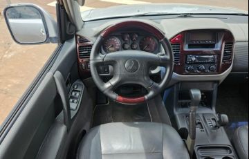Mitsubishi Pajero 3.2 DI-D 4WD (Aut) - Foto #5