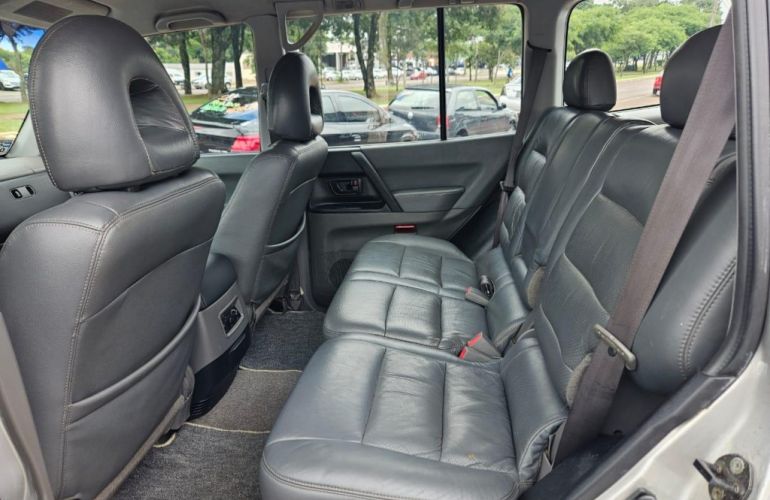 Mitsubishi Pajero 3.2 DI-D 4WD (Aut) - Foto #8