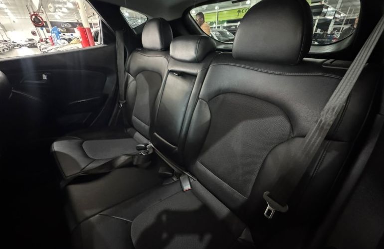 Hyundai Ix35 2.0 16v - Foto #8