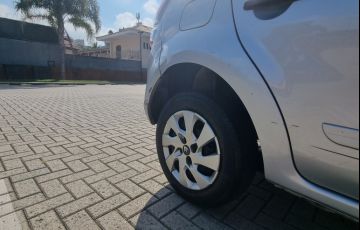 Renault Sandero Expression 1.0 16V (Flex) - Foto #8
