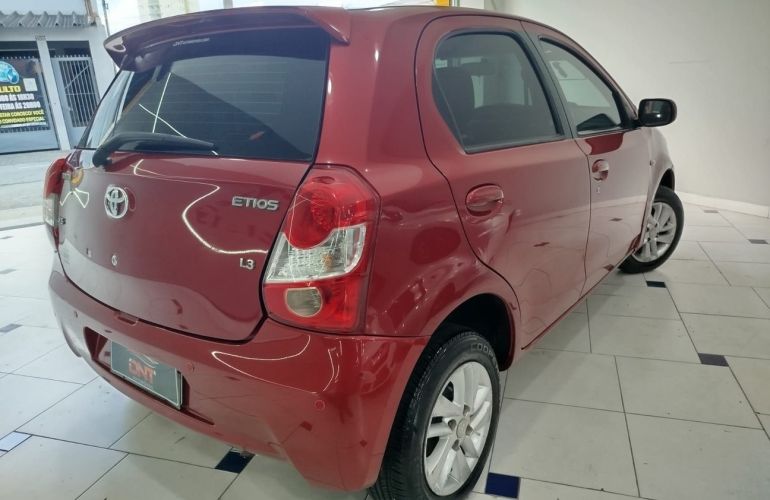 Toyota Etios 1.3 Xs 16v - Foto #4