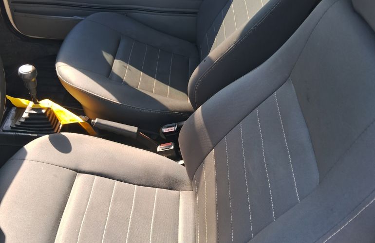 Volkswagen Gol CL 1.6 - Foto #3