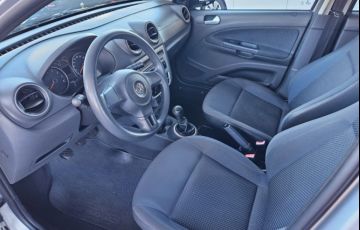 Volkswagen Voyage 1.6 VHT City (Flex) - Foto #9