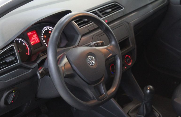 Volkswagen Voyage 1.0 12v MPi Total - Foto #4