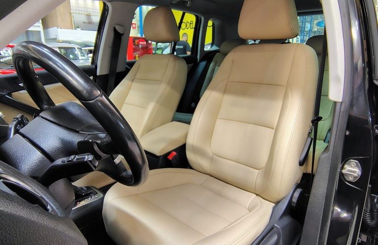 Volkswagen Tiguan 2.0 TSi 16V Turbo - Foto #8