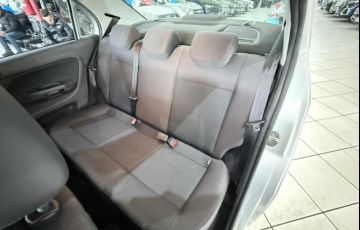 Volkswagen Voyage 1.0 12v MPi Total Comfortline - Foto #8