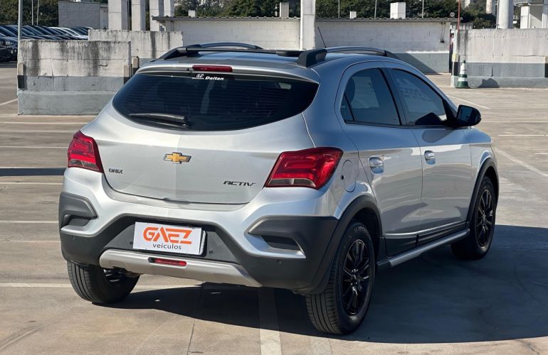 Chevrolet Onix 1.4 MPFi Activ 8v - Foto #3