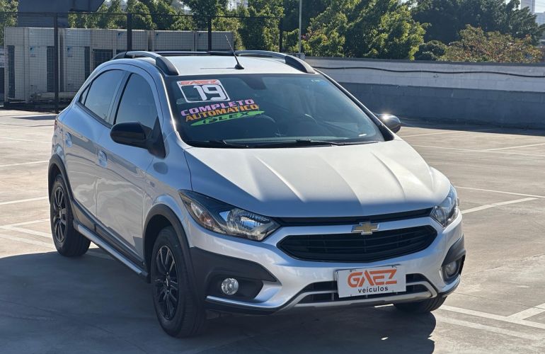 Chevrolet Onix 1.4 MPFi Activ 8v - Foto #4