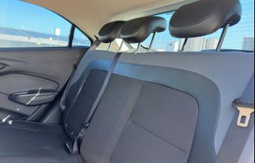Chevrolet Onix 1.4 MPFi Activ 8v - Foto #9