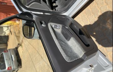 Ford Fiesta Hatch Rocam 1.6 (Flex) - Foto #2
