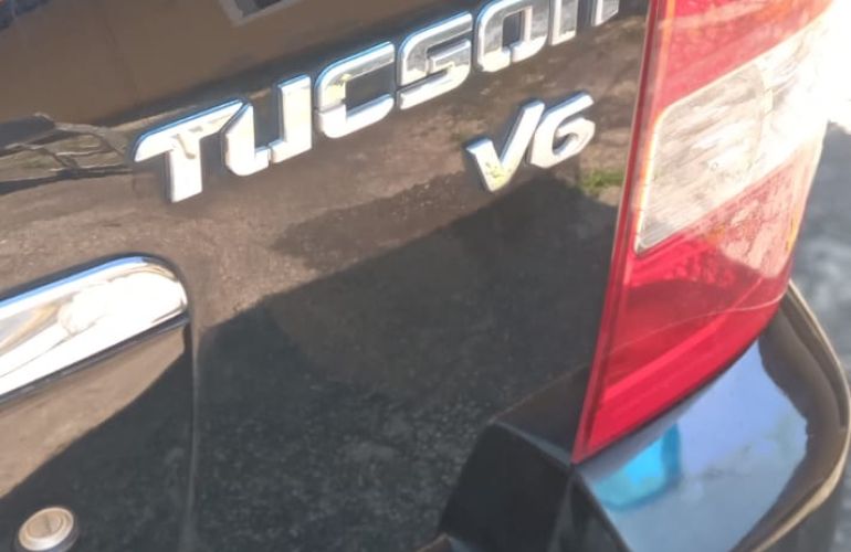 Hyundai Tucson GLS 2.7 V6 24V 4WD (aut.) - Foto #7