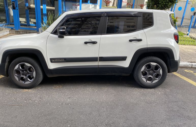 Jeep Renegade 1.8 STD (Aut) - Foto #4