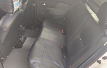 Renault Logan Expression 1.6 16V SCe (Flex) - Foto #2