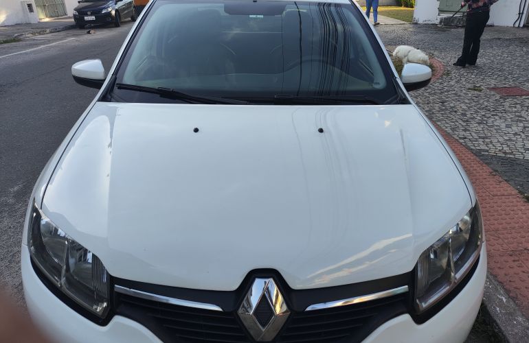 Renault Logan Expression 1.6 16V SCe (Flex) - Foto #4