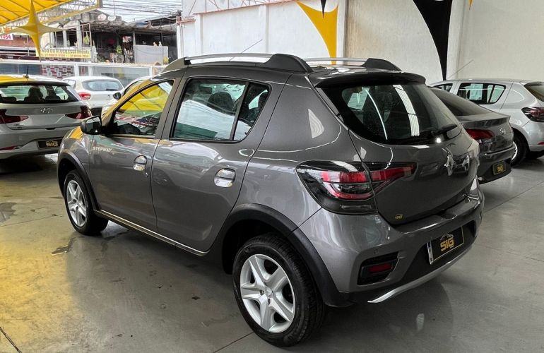 Renault Sandero Stepway 1.0 Zen - Foto #6
