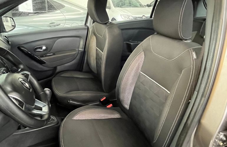 Renault Sandero Stepway 1.0 Zen - Foto #7