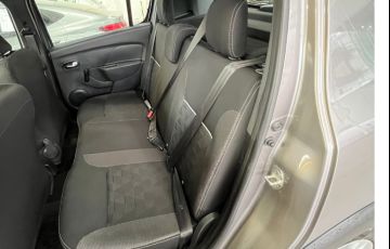 Renault Sandero Stepway 1.0 Zen - Foto #8